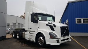 2013 Volvo Truck VNL Day Cab