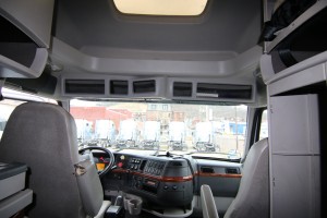 Interior - 2012 Volvo Truck VN670