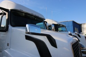 Chrome Hood Mirror - 2017 Volvo Truck VNL670