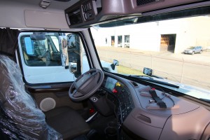 Interior 2017 Volvo Truck VNL 670