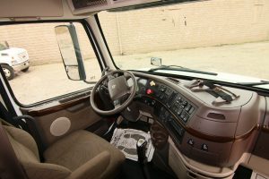 2012 Volvo VNL64T670 - Interior