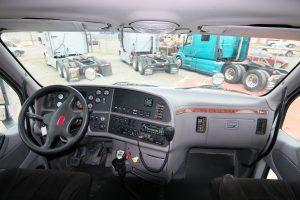 2013 Peterbilt 587 Interior