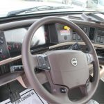 2016 Volvo VHD Steering wheel